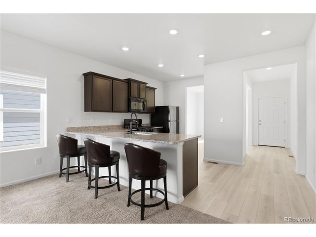 211 Clayton Ave, Keenesburg, CO 80643