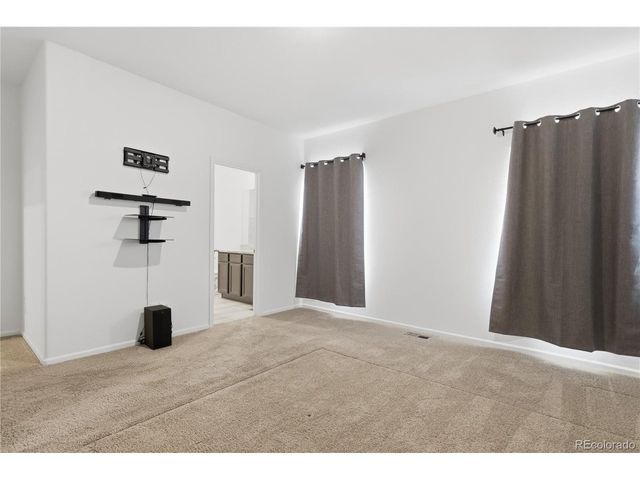 211 Clayton Ave, Keenesburg, CO 80643