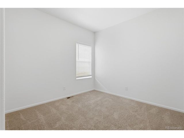 211 Clayton Ave, Keenesburg, CO 80643