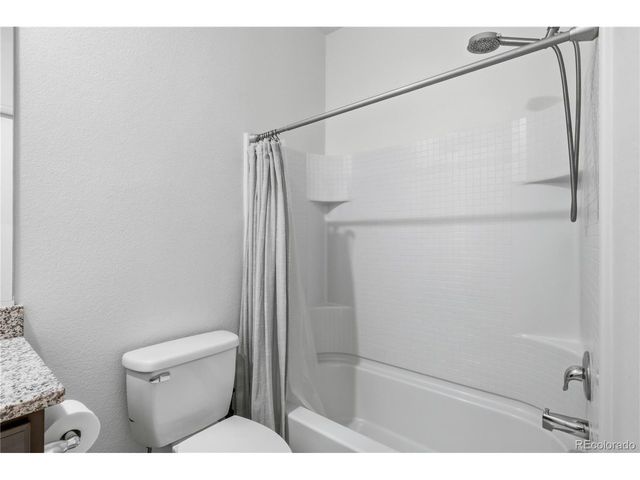 211 Clayton Ave, Keenesburg, CO 80643