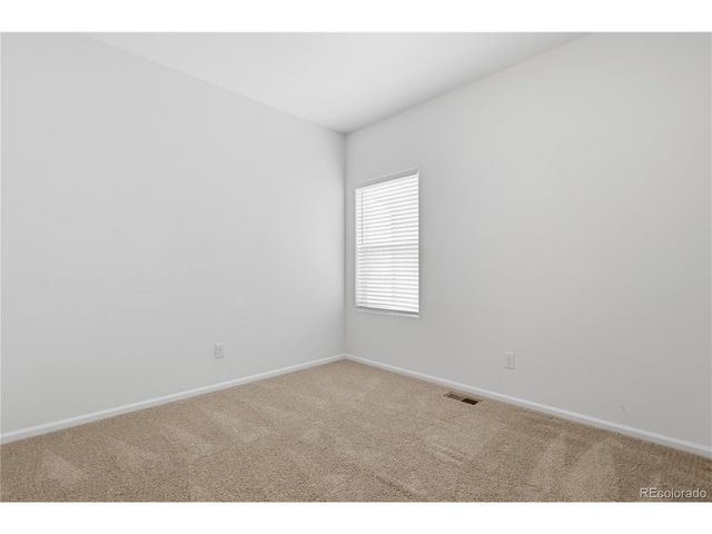 211 Clayton Ave, Keenesburg, CO 80643