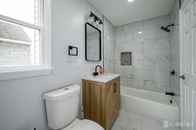 998 Woodmere Drive, Aberdeen, NJ 07735