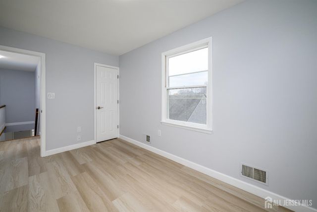 998 Woodmere Drive, Aberdeen, NJ 07735