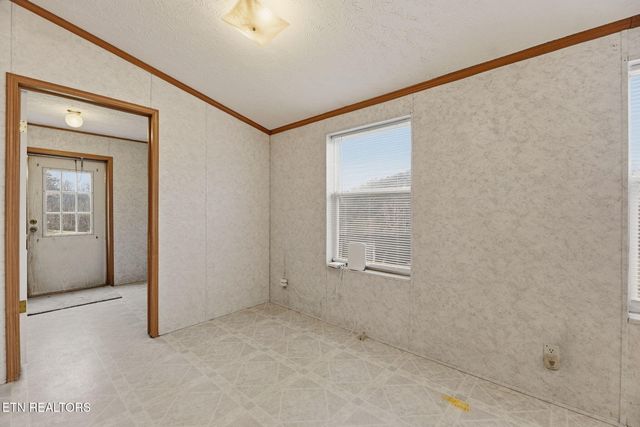 357 Muncey Hollow Lane, Washburn, TN 37888