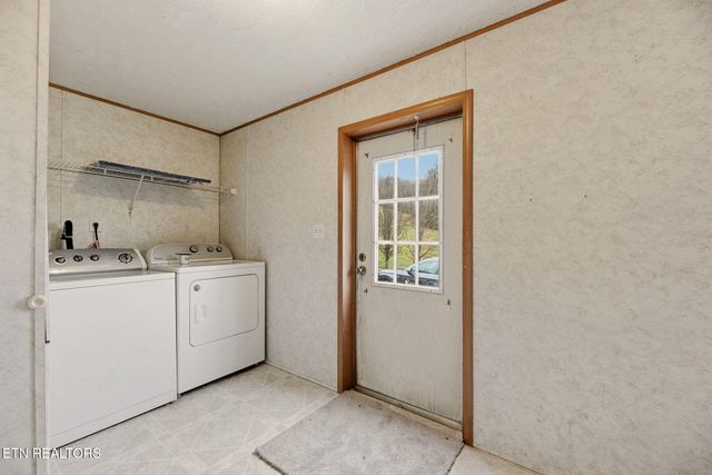 357 Muncey Hollow Lane, Washburn, TN 37888