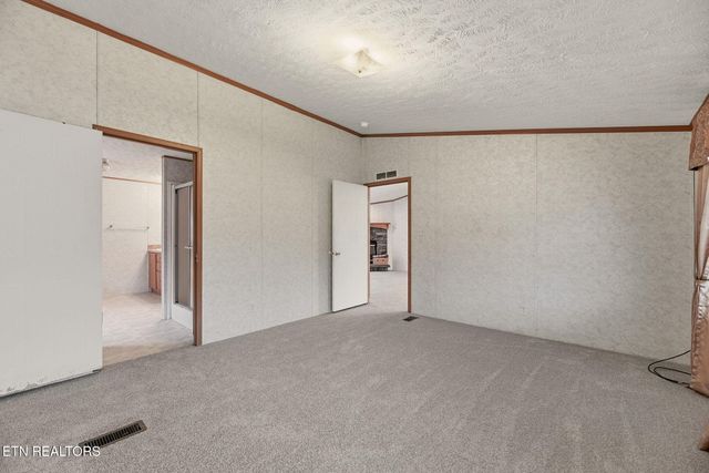 357 Muncey Hollow Lane, Washburn, TN 37888