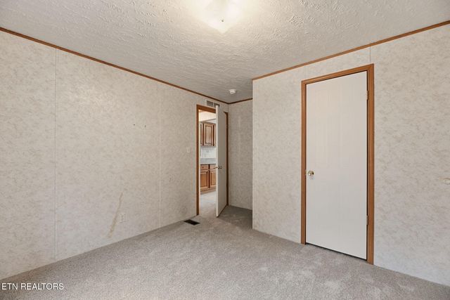 357 Muncey Hollow Lane, Washburn, TN 37888