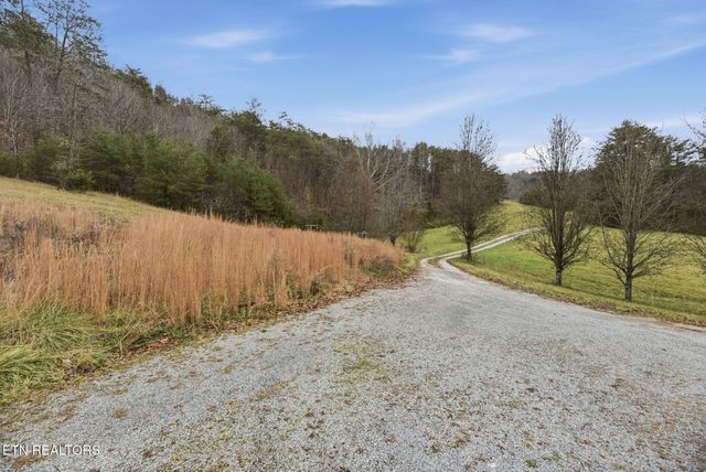 357 Muncey Hollow Lane, Washburn, TN 37888