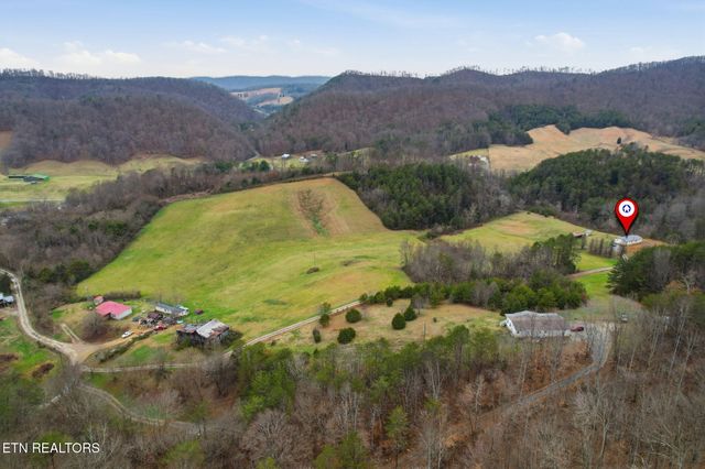357 Muncey Hollow Lane, Washburn, TN 37888