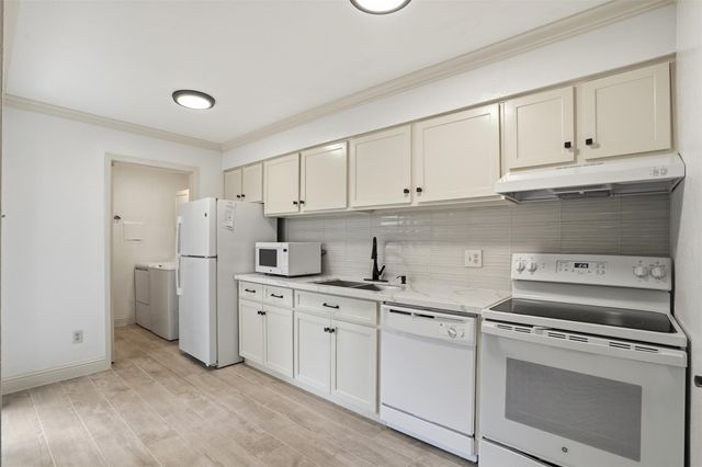 2200 Cypress Landing Drive A3, Houston, TX 77090