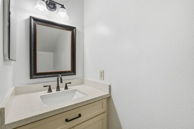 2200 Cypress Landing Drive A3, Houston, TX 77090