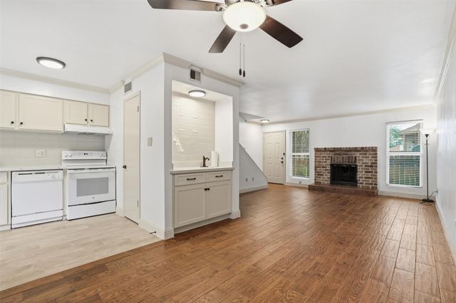 2200 Cypress Landing Drive A3, Houston, TX 77090