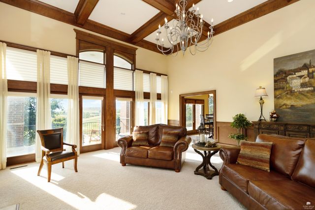 2731 Heartland Valley Road, Manhattan, KS 66503