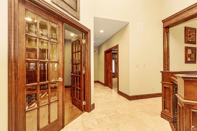 2731 Heartland Valley Road, Manhattan, KS 66503