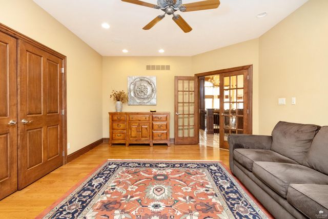 2731 Heartland Valley Road, Manhattan, KS 66503