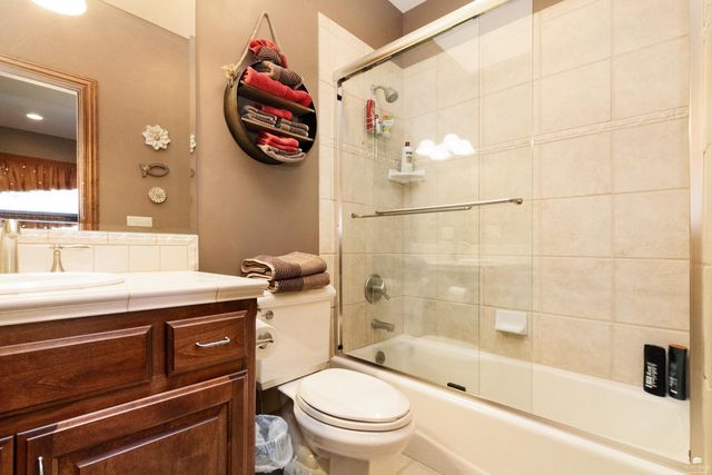 2731 Heartland Valley Road, Manhattan, KS 66503