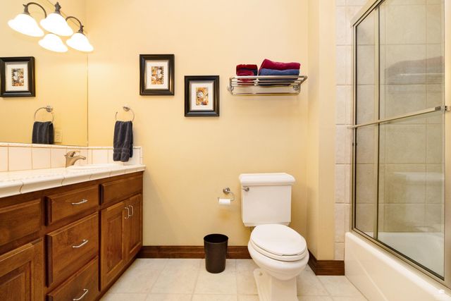 2731 Heartland Valley Road, Manhattan, KS 66503