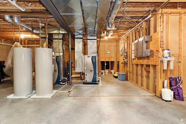 2731 Heartland Valley Road, Manhattan, KS 66503