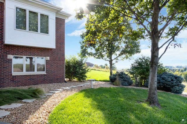 2731 Heartland Valley Road, Manhattan, KS 66503