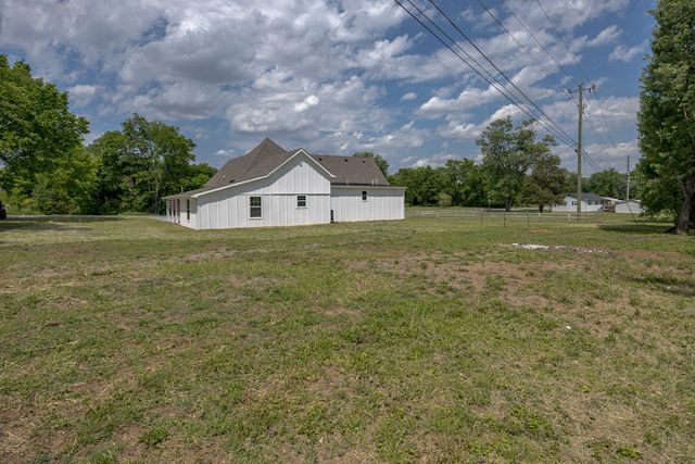 638 Rucker Rd, Murfreesboro, TN 37127