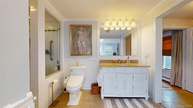 15 Walnut Avenue, East Quogue, NY 11942