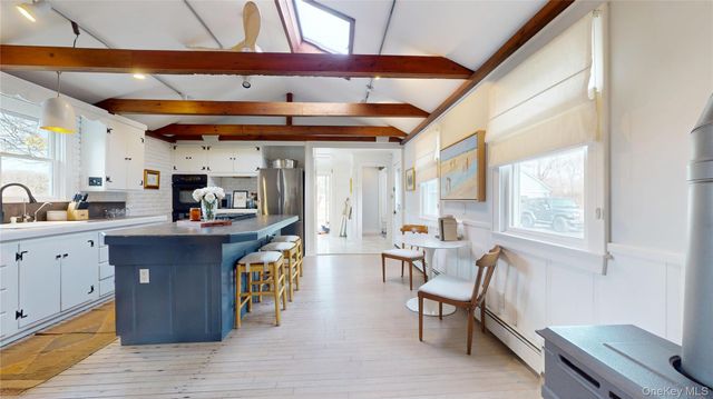 15 Walnut Avenue, East Quogue, NY 11942