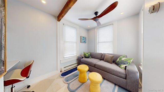 15 Walnut Avenue, East Quogue, NY 11942