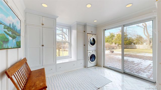 15 Walnut Avenue, East Quogue, NY 11942