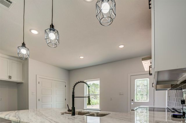 2513 Quail Run Trail, Granbury, TX 76048