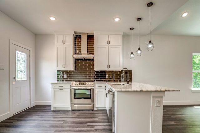 2513 Quail Run Trail, Granbury, TX 76048