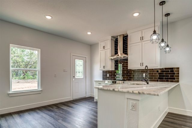 2513 Quail Run Trail, Granbury, TX 76048