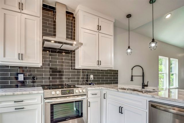 2513 Quail Run Trail, Granbury, TX 76048