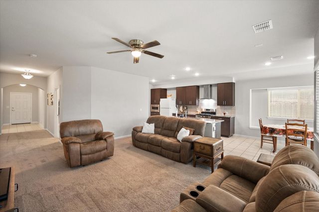 1100 Nighthawk Trail, Alvarado, TX 76009