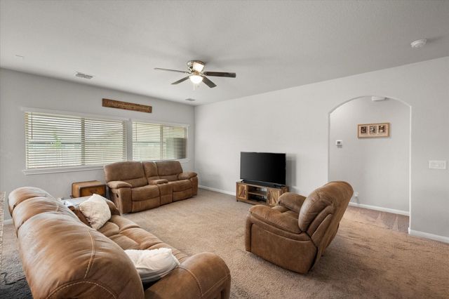 1100 Nighthawk Trail, Alvarado, TX 76009