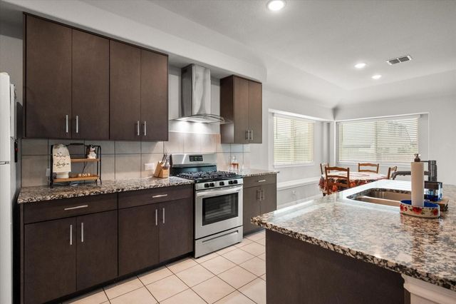 1100 Nighthawk Trail, Alvarado, TX 76009
