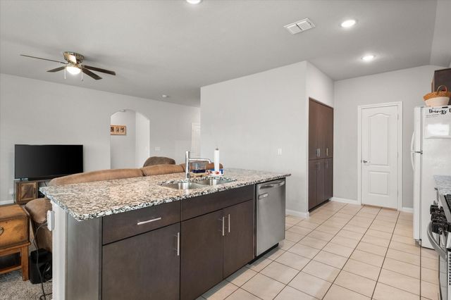1100 Nighthawk Trail, Alvarado, TX 76009