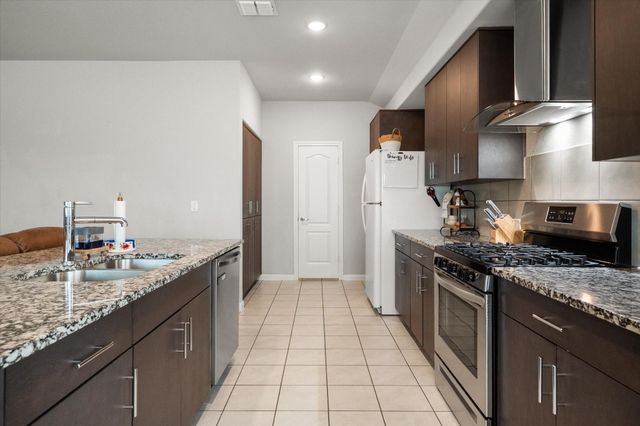 1100 Nighthawk Trail, Alvarado, TX 76009