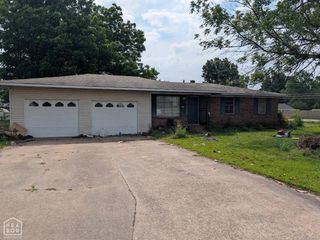 100 N Magnolia Drive, Trumann, AR 72472