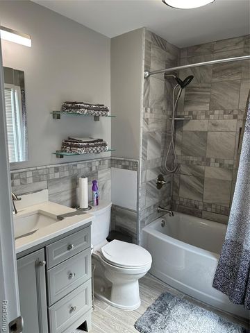 17103 Patton Street, Detroit, MI 48219