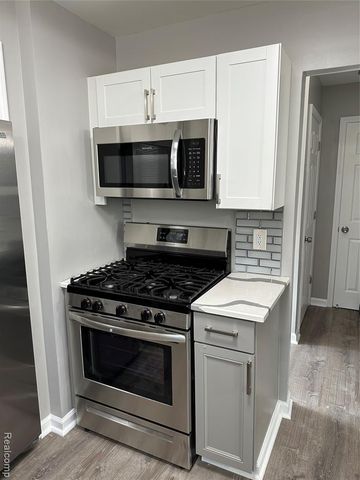 17103 Patton Street, Detroit, MI 48219