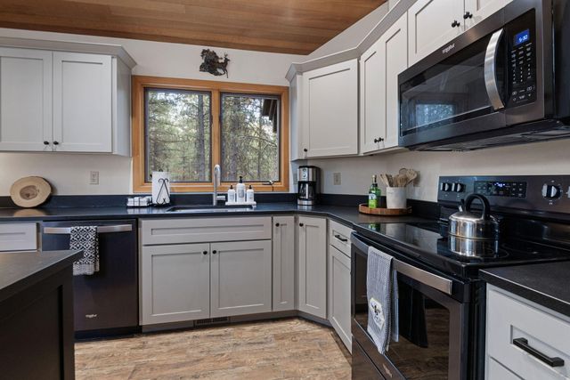 70335 Sword Fern GM249, Black Butte Ranch, OR 97759