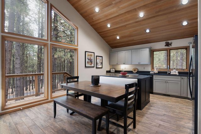 70335 Sword Fern GM249, Black Butte Ranch, OR 97759