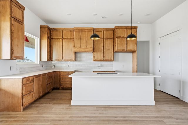 496 Willow Moon Ranch Road, Crawford, TX 76638