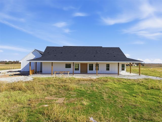 496 Willow Moon Ranch Road, Crawford, TX 76638