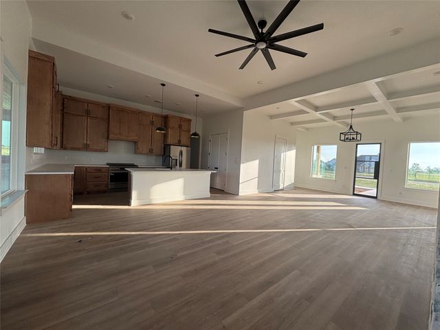 496 Willow Moon Ranch Road, Crawford, TX 76638