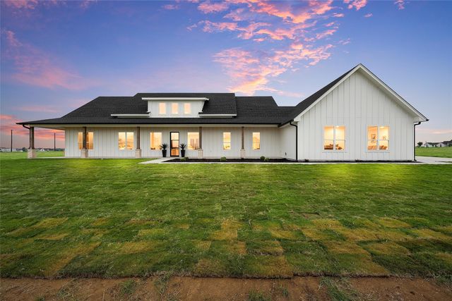 496 Willow Moon Ranch Road, Crawford, TX 76638