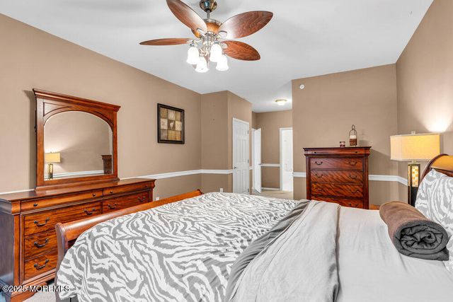 654 Saint Andrews Place, Manalapan, NJ 07726