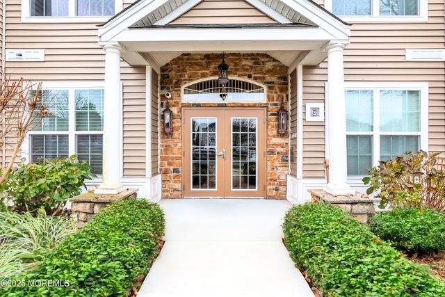 654 Saint Andrews Place, Manalapan, NJ 07726