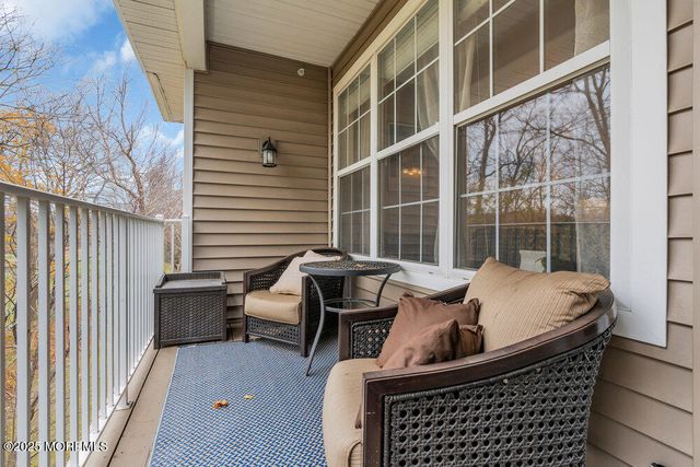 654 Saint Andrews Place, Manalapan, NJ 07726