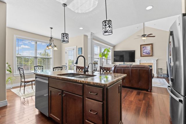 4314 SILVER VALLEY DR, Columbia, MO 65203